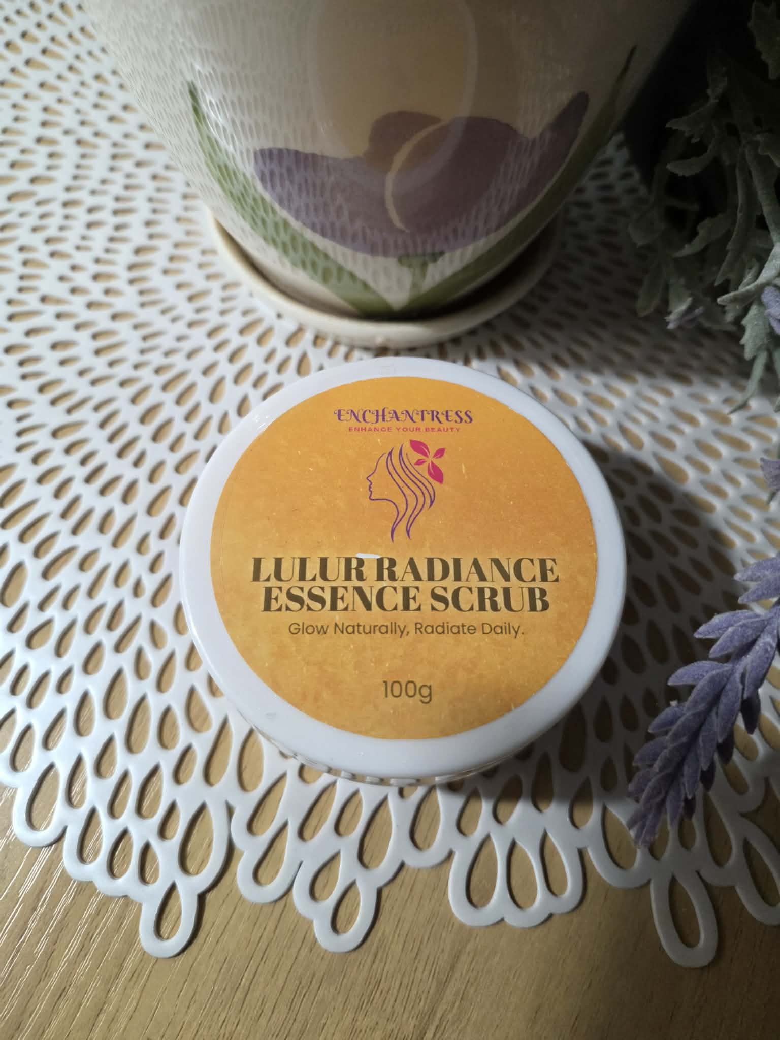 Enchantress Lulur Radiance Essence Scrub - Brightening Exfoliating Treatment